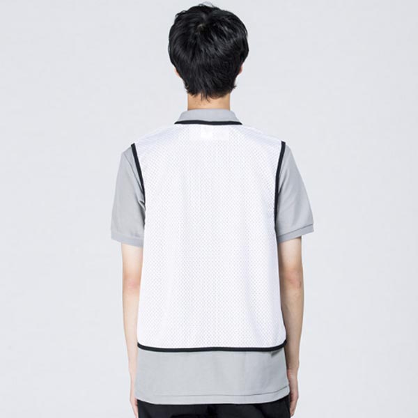 着用イメージ BACK