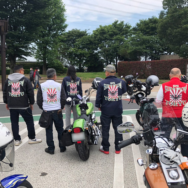 制作事例:フルカラー転写プリント　背中プリントサイズ:W350×H390mm ※ベストはスタンダードベスト(STV-019)