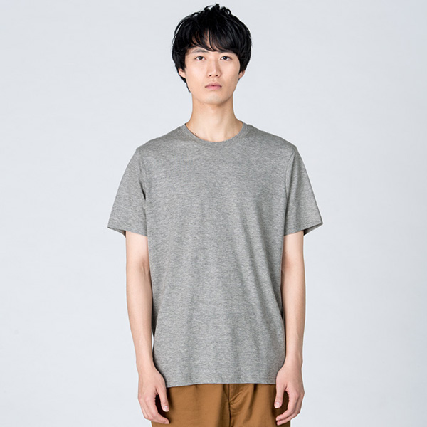 着用イメージ　モデル身長184cm　杢グレー　Lサイズ着用