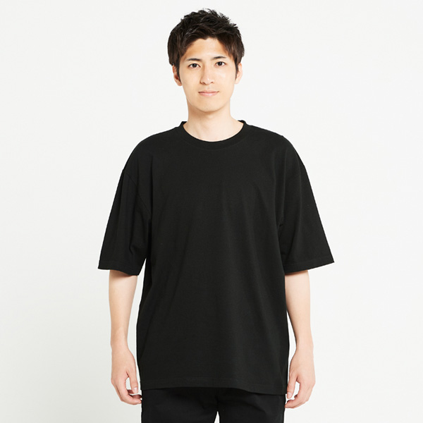 モデル身長180cm　ブラックLサイズ着用