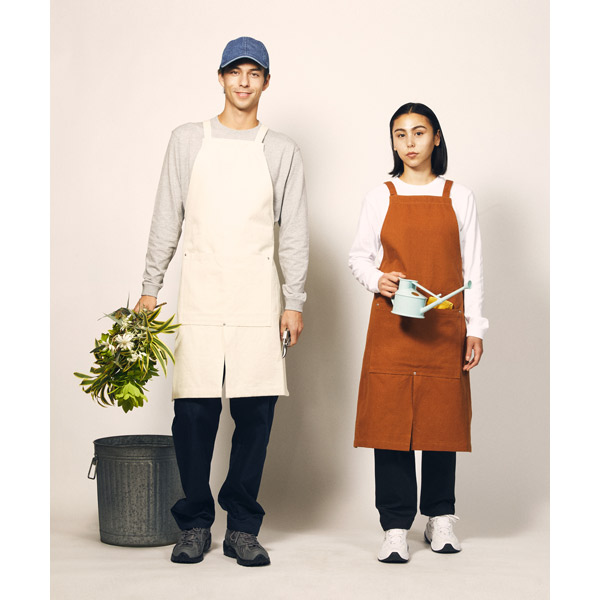着用イメージ 男性モデル身長182cm/F 019ナチュラル、女性モデル身長160cm/F 043キャメル