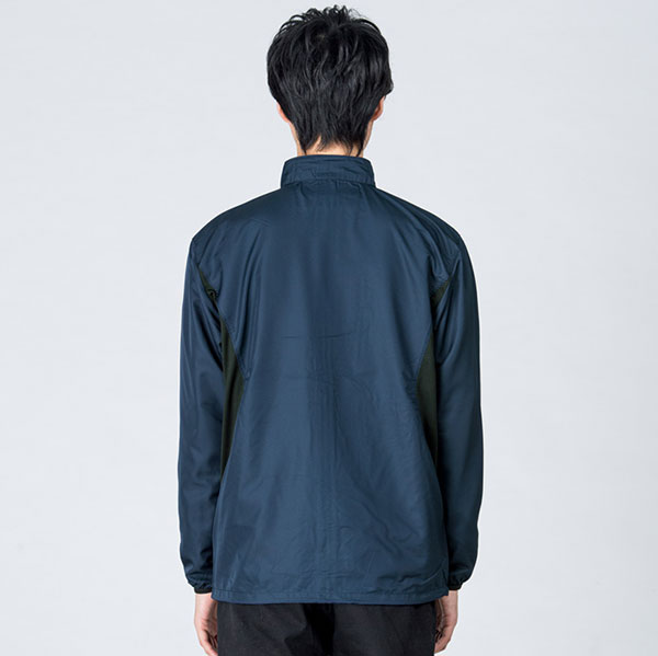 着用イメージ　モデル身長184cm　ネイビー　Lサイズ着用
