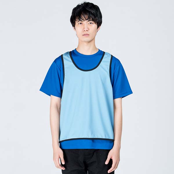 着用イメージ　モデル身長184cm　ライトブルー　L(F)サイズ着用