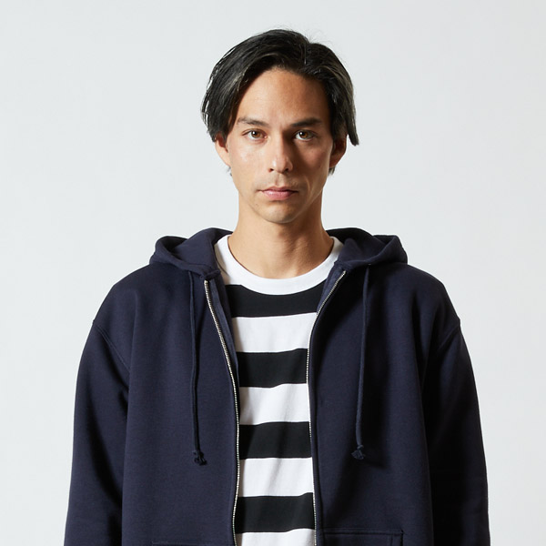 着用イメージ モデル身長182cm/XL 086ネイビー